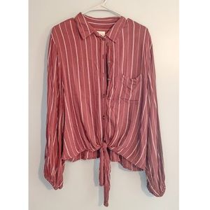 AMERICAN EAGLE button up striped blouse
